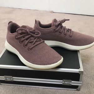 Women’s allbirds wool runner mizzles (NWOT)